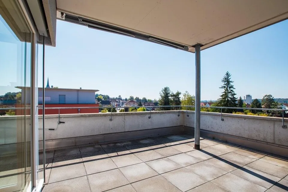Beautiful, modern 4.5-room attic apartment in Herzogenbuchsee