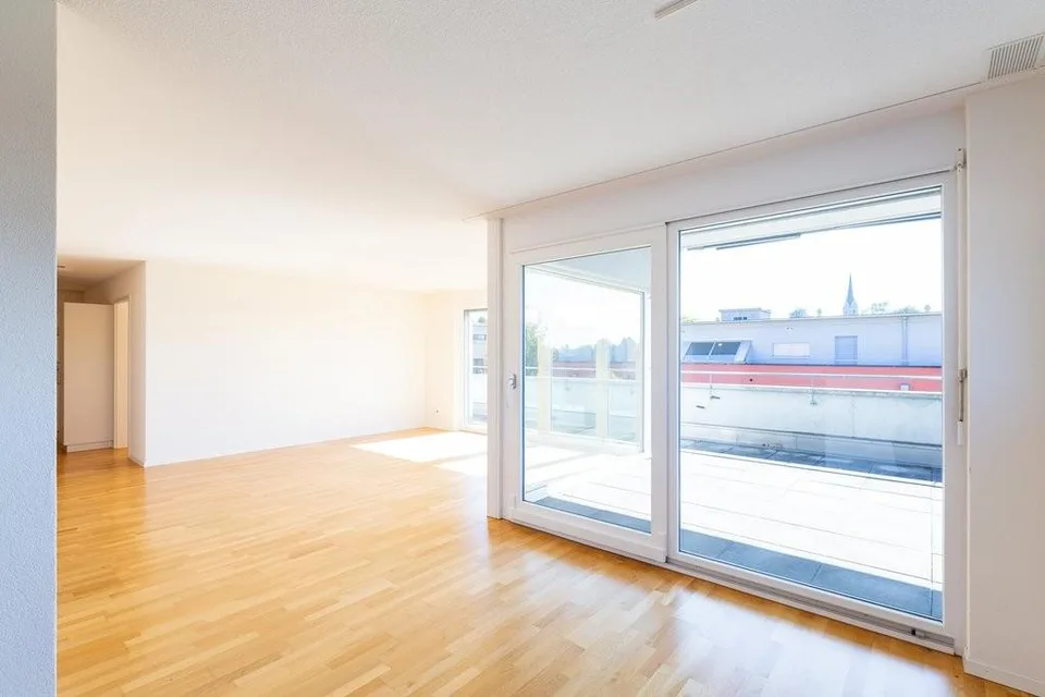 Beautiful, modern 4.5-room attic apartment in Herzogenbuchsee
