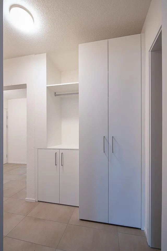 Sanierte 3.5-Zimmerwohnung am Loryplatz zu vermieten! – photo 8 sur 12