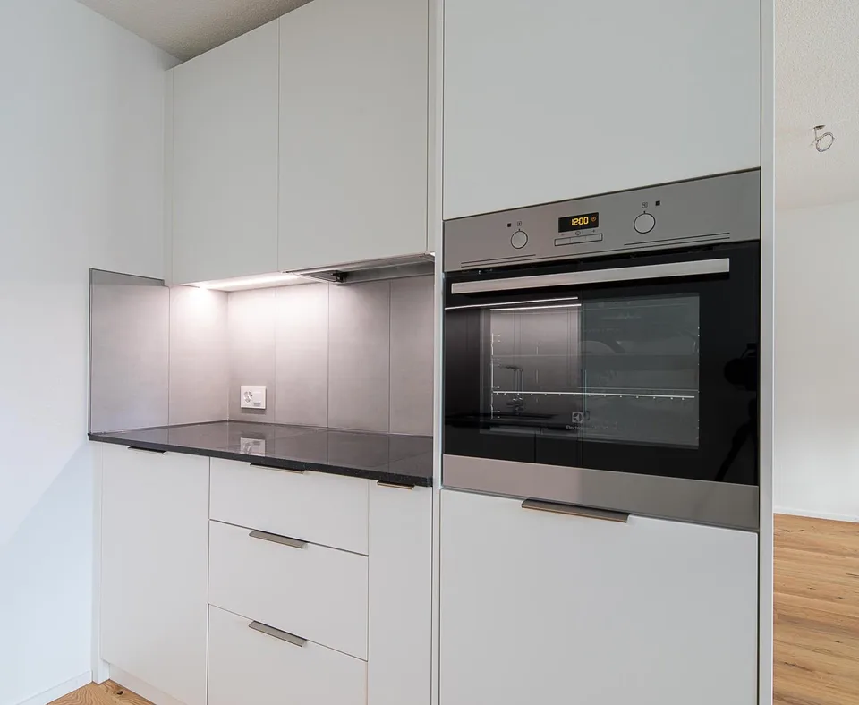 Sanierte 3.5-Zimmerwohnung am Loryplatz zu vermieten! – photo 3 sur 12