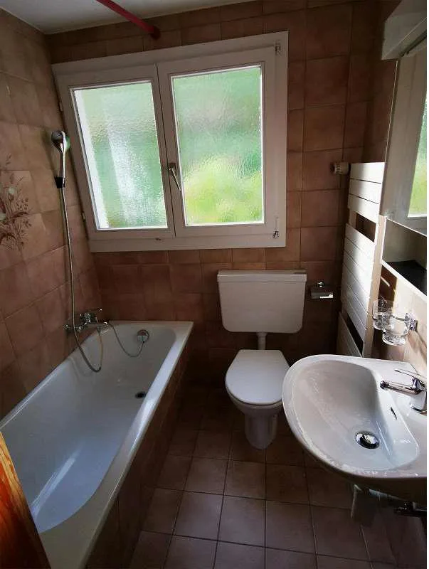 Nachmieter gesucht: 4-Zimmer-Einfamilienhaus mit Garten und Garage