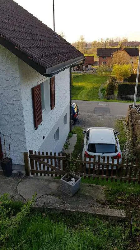 Nachmieter gesucht: 4-Zimmer-Einfamilienhaus mit Garten und Garage