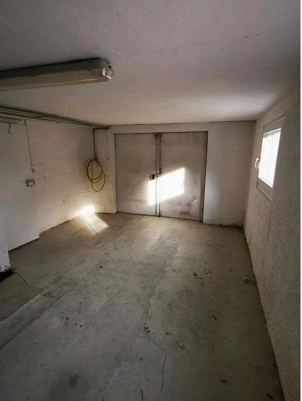 Nachmieter gesucht: 4-Zimmer-Einfamilienhaus mit Garten und Garage