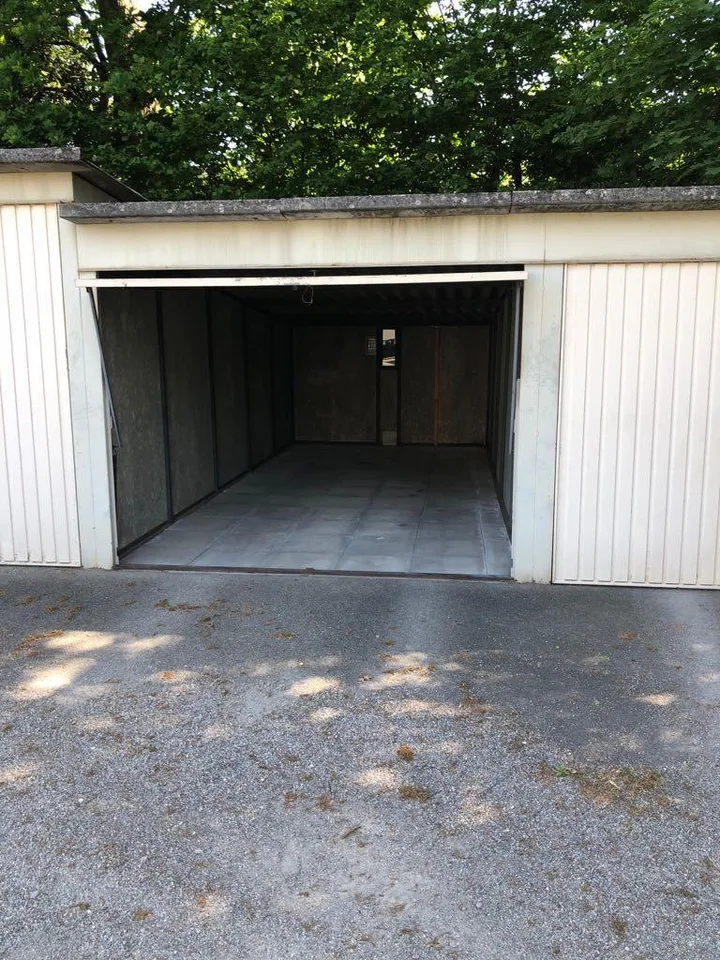 Renovierte 4.5 Zimmerwohnung mit grosser Terrasse in ruhiger Umgebung