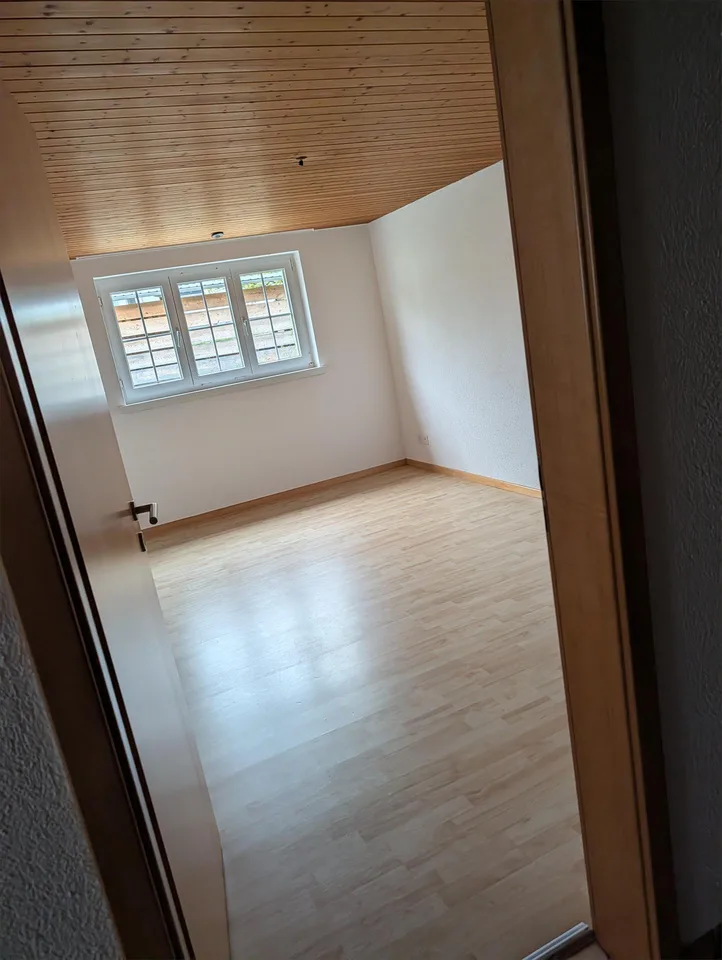 Nachmieter gesucht, 7 Zimmer-Haus