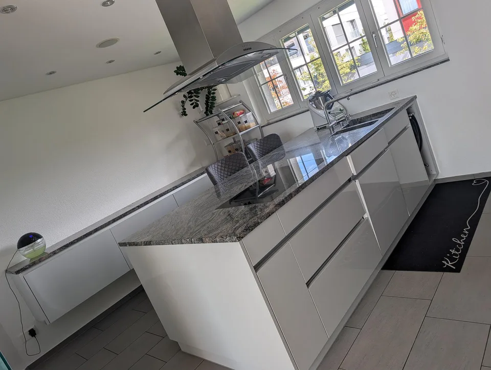 Nachmieter gesucht, 7 Zimmer-Haus