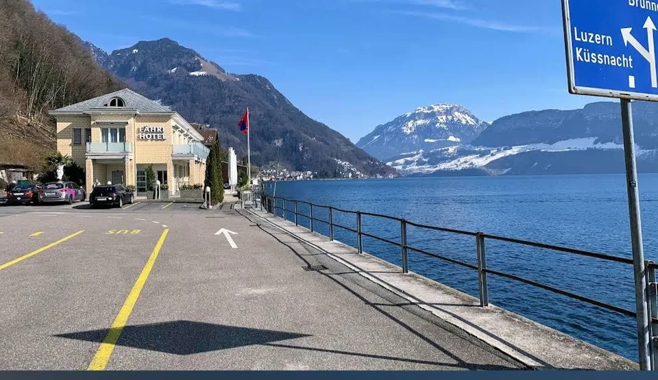 Nachmieter gesucht ab 01.11.2026 – möbliertes Zimmer direkt am See