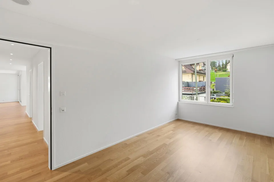 Grosse, Neuwertige Wohnung