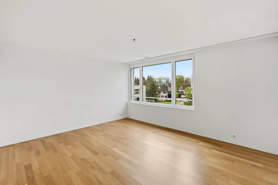Grosse, Neuwertige Wohnung