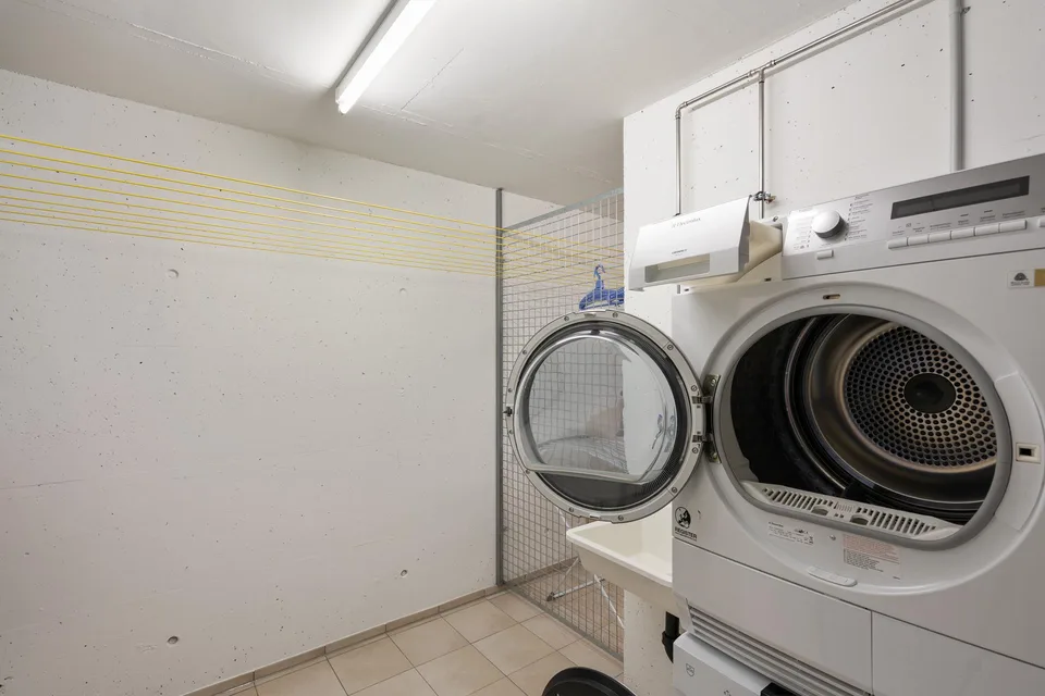 Grosse, Neuwertige Wohnung