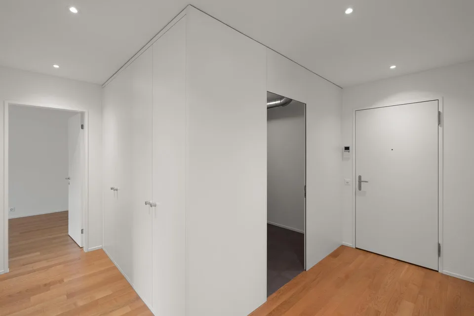 Grosse, Neuwertige Wohnung