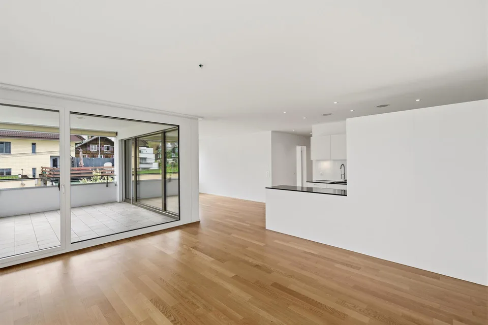 Grosse, Neuwertige Wohnung