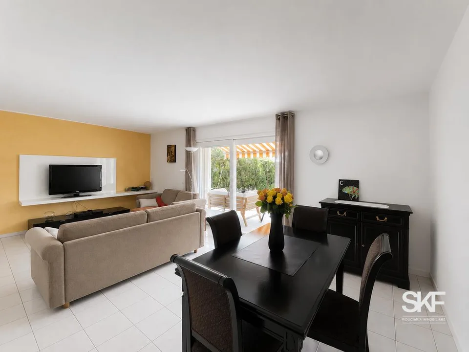 VACALLO - HELLLE LUXURIÖSE IMMOBILIE MIT PRIVATGARTEN ZUM VERKAUF – Foto 16 von 20