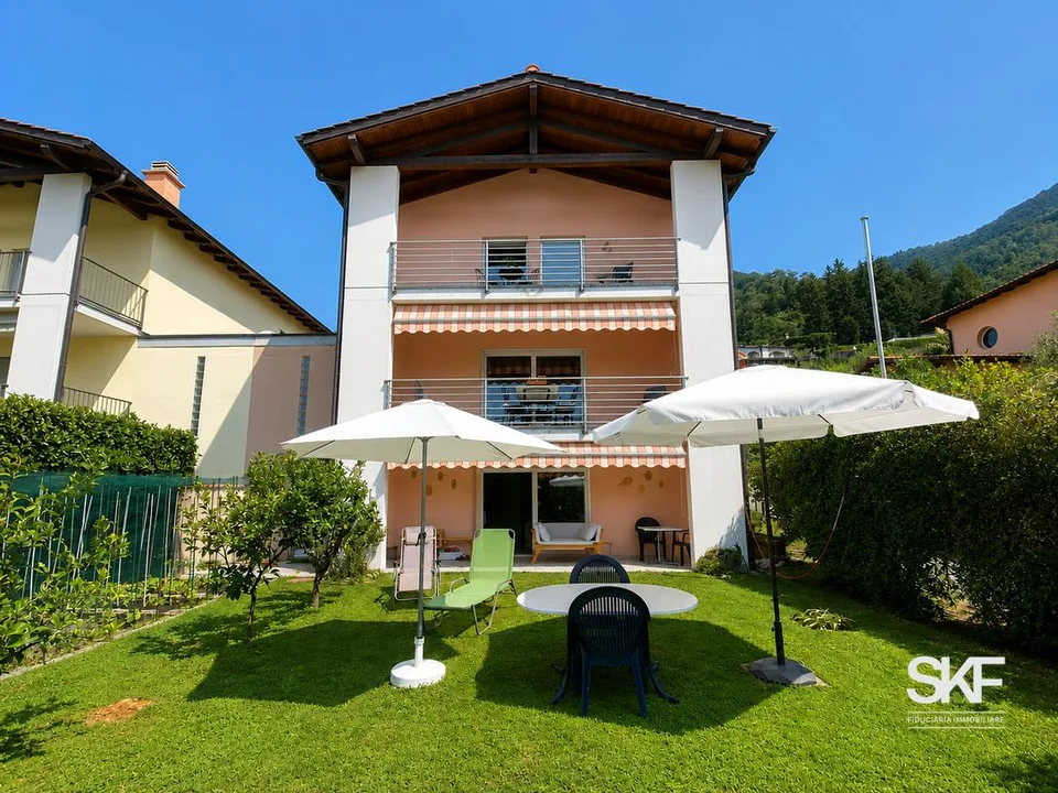 VACALLO - HELLLE LUXURIÖSE IMMOBILIE MIT PRIVATGARTEN ZUM VERKAUF – Foto 17 von 20