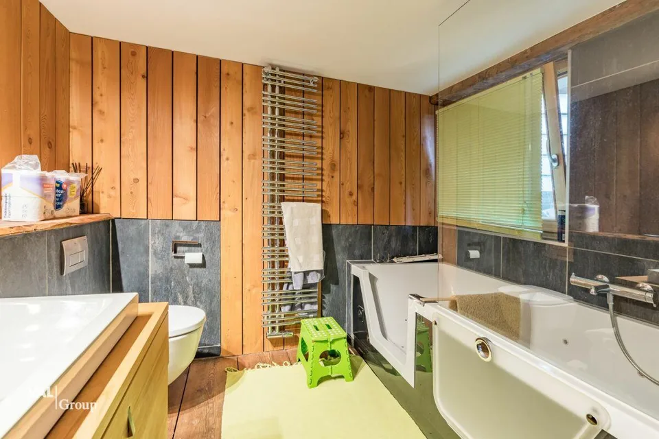 Appartement rénové au top dans le cœur d'Eischoll incl. 3 places de parking extérieures – photo 9 sur 11