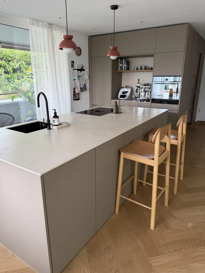 Möbelierte 5.5 Garten Maisonnette zur Untermiete 3 Monate ab 9.2.2027