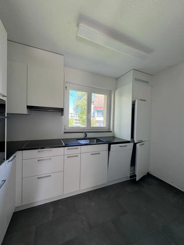 Charmante 4.5-Zimmer-Wohnung im 1. OG. – foto 4 di 9