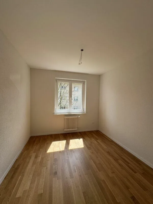 Charmante 4.5-Zimmer-Wohnung im 1. OG. – foto 5 di 9
