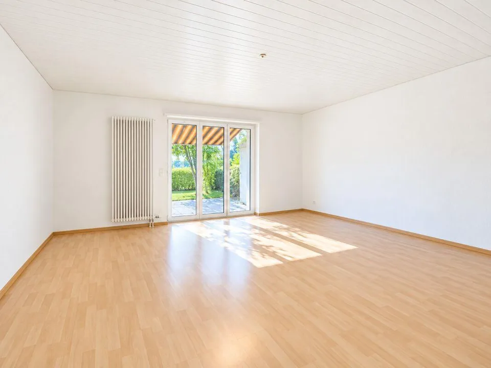 Moderne Wohnung mit grosszügigem Sitzplatz
