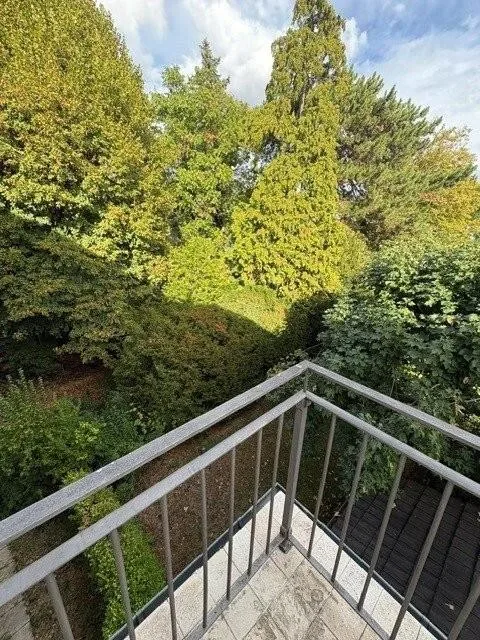 Helle 4-Zimmerwohnung im 2. OG mit Balkon – Foto 11 von 12