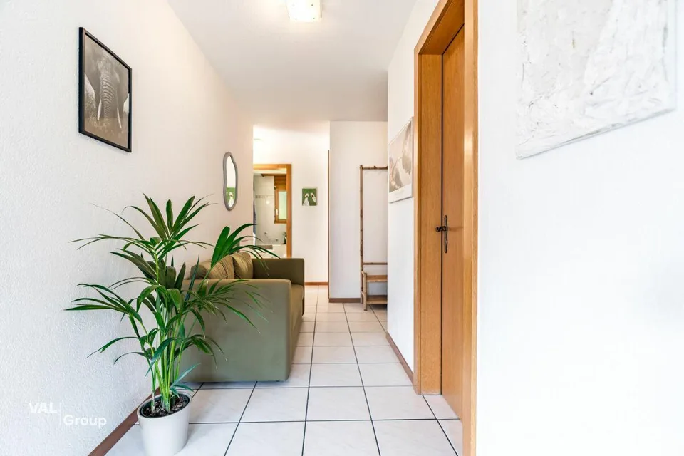 Una casa con pace, sole e panorama di montagna