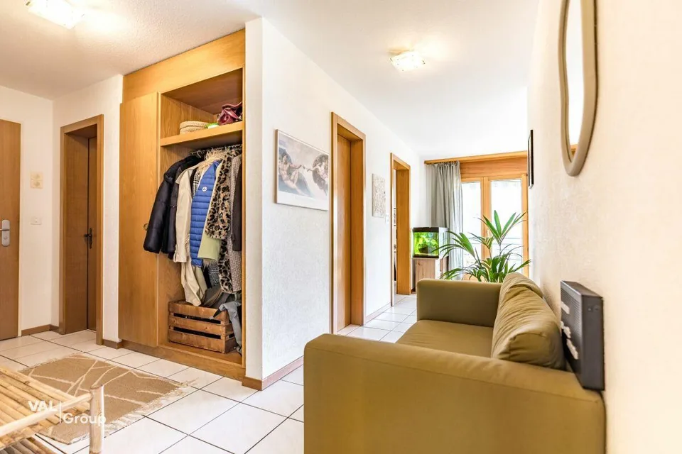 Una casa con pace, sole e panorama di montagna