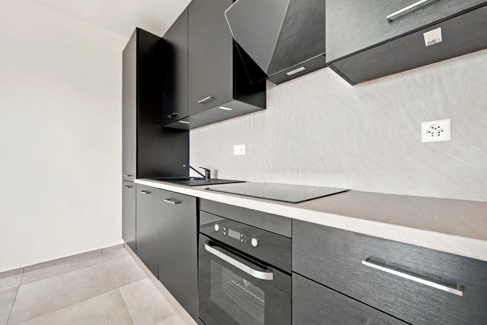 Appartamento ristrutturato in residenza con piscina – foto 5 di 12