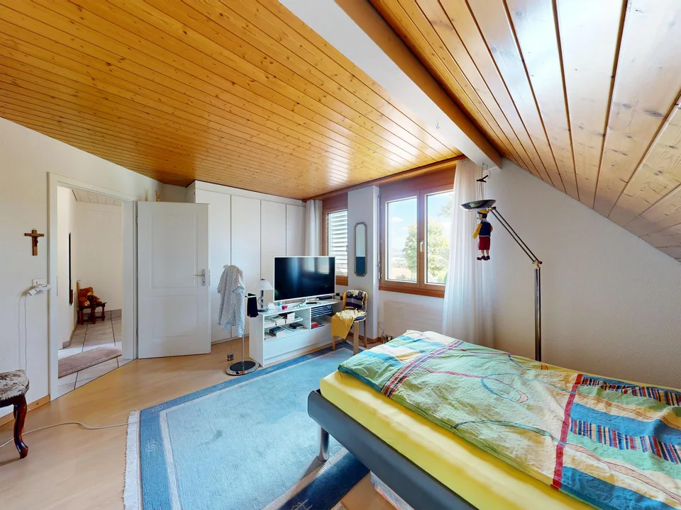 Zweifamilienhaus mit vielseitigen Nutzungsmöglichkeiten – Foto 9 von 30