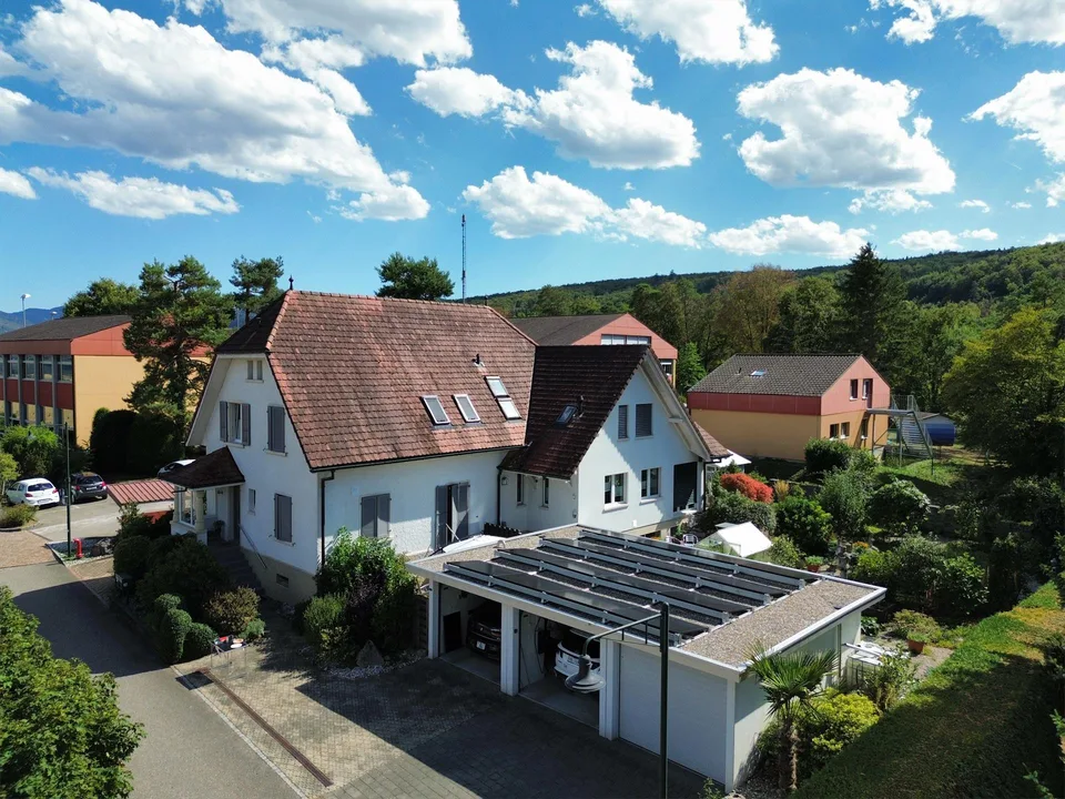 Zweifamilienhaus mit vielseitigen Nutzungsmöglichkeiten – Foto 3 von 30