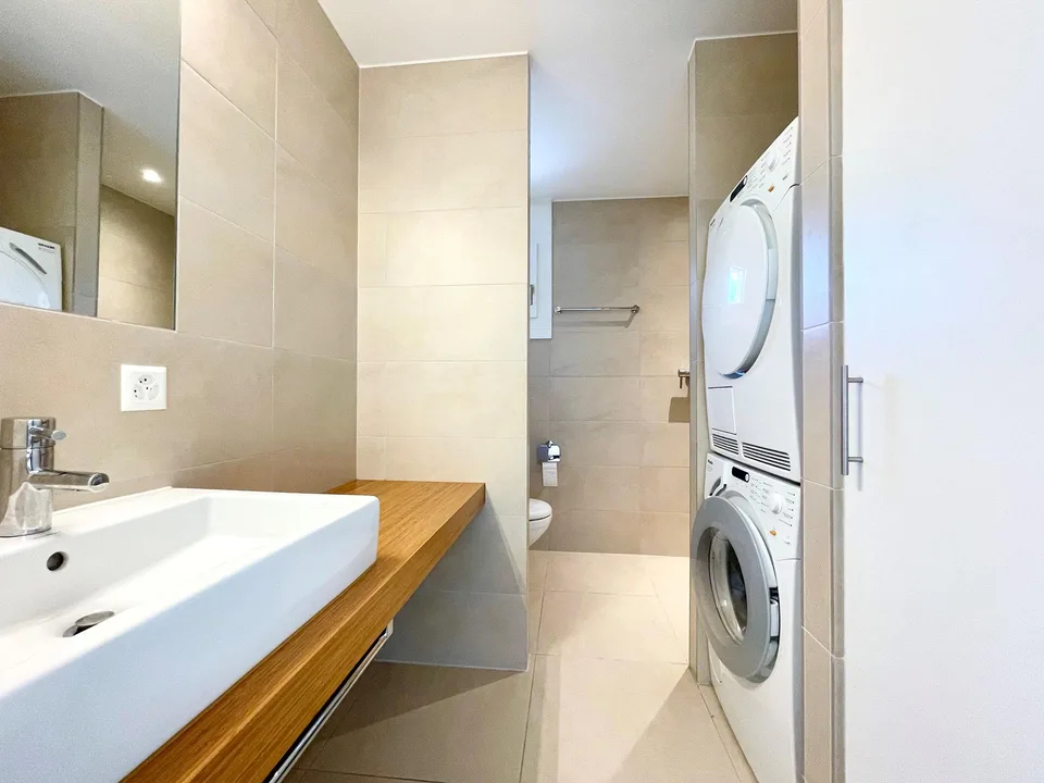 Sehr moderne und hochwertige Wohnung an zentraler und ruhiger Lage