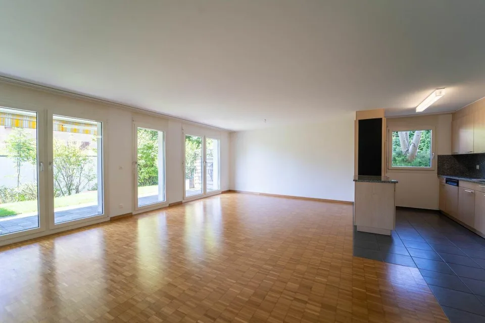 Grosszügige 3.5-Zimmer-Gartenwohnung mit modernem Wohnkomfort