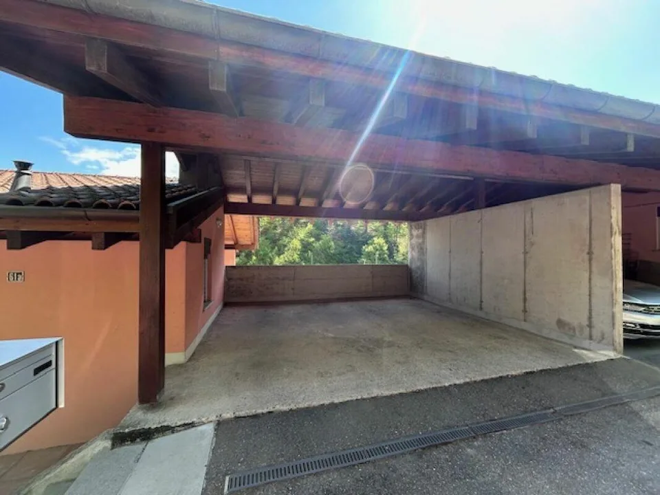 BELLISSIMA CASA UNIFAMILIARE CON GIARDINO E 4 POSTI AUTO