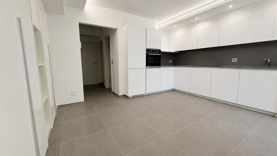 Elegante appartement 4.5 pièces avec vue splendide sur le lac à Capolago