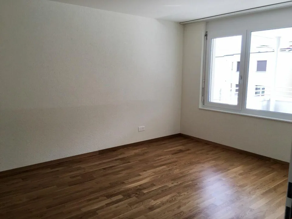 *2.5 Zi.-SITZPLATZ-Wohnung - grosszügig mit tollem Ausbau!*