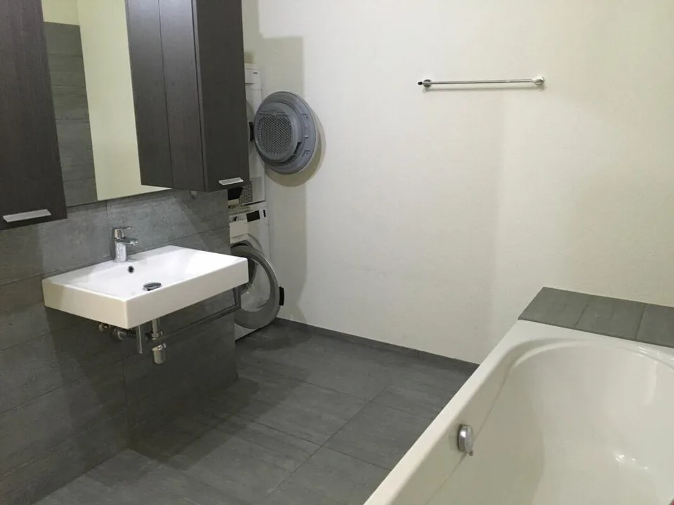 *2.5 Zi.-SITZPLATZ-Wohnung - grosszügig mit tollem Ausbau!*