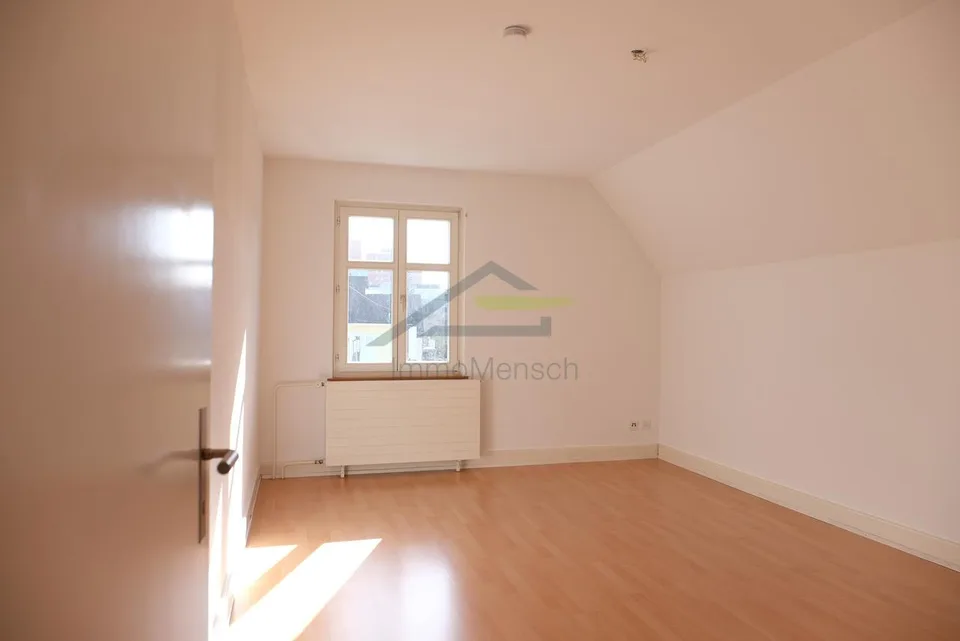 Spannende Gelegenheit: schöne Doppelhaushälfte mit Einliegerwohnung – Foto 6 von 14