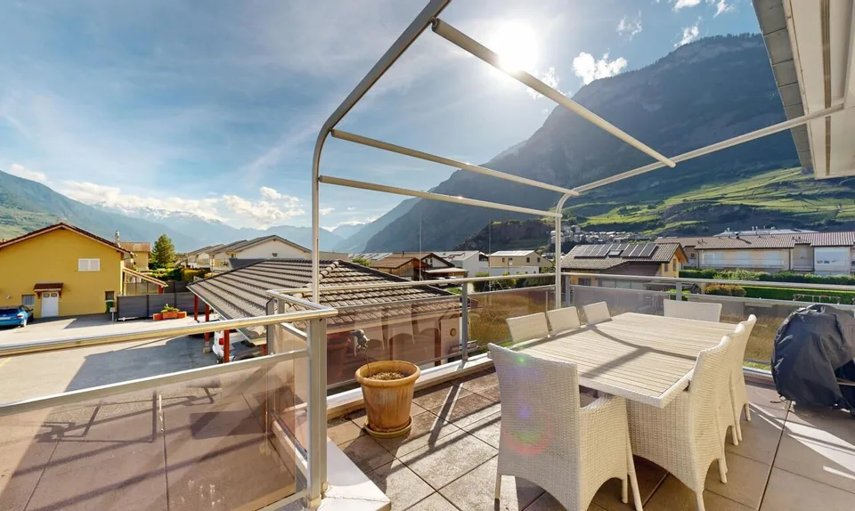 Exclusif: lumineux 4.5 pièces avec terrasse et mezzanine – photo 9 sur 11