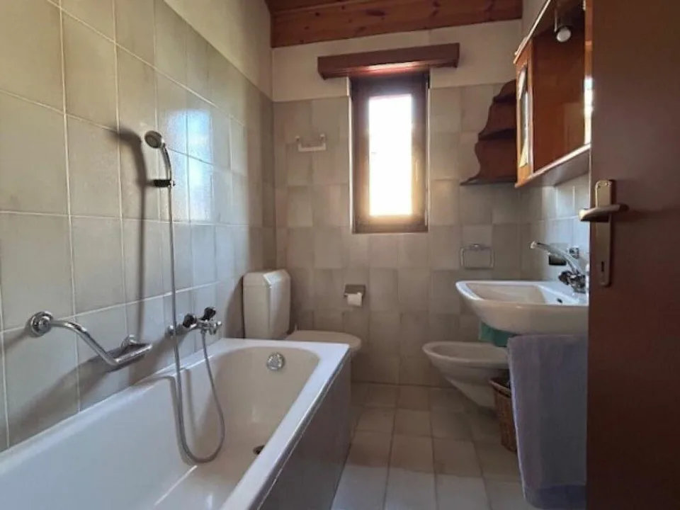 CASA A SCHIERA 4 CAMERE - GIARDINO E TAVERNA – foto 21 di 30