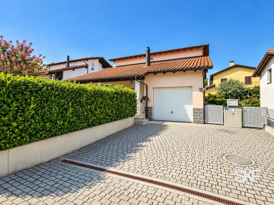 SAN PIETRO DI STABIO - WUNDERBARE EINFAMILIENHAUS – Foto 20 von 23