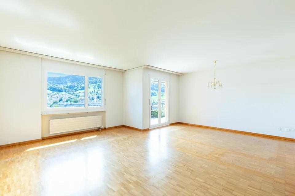 Attractive apartment with panoramic view – photo 3 of 12