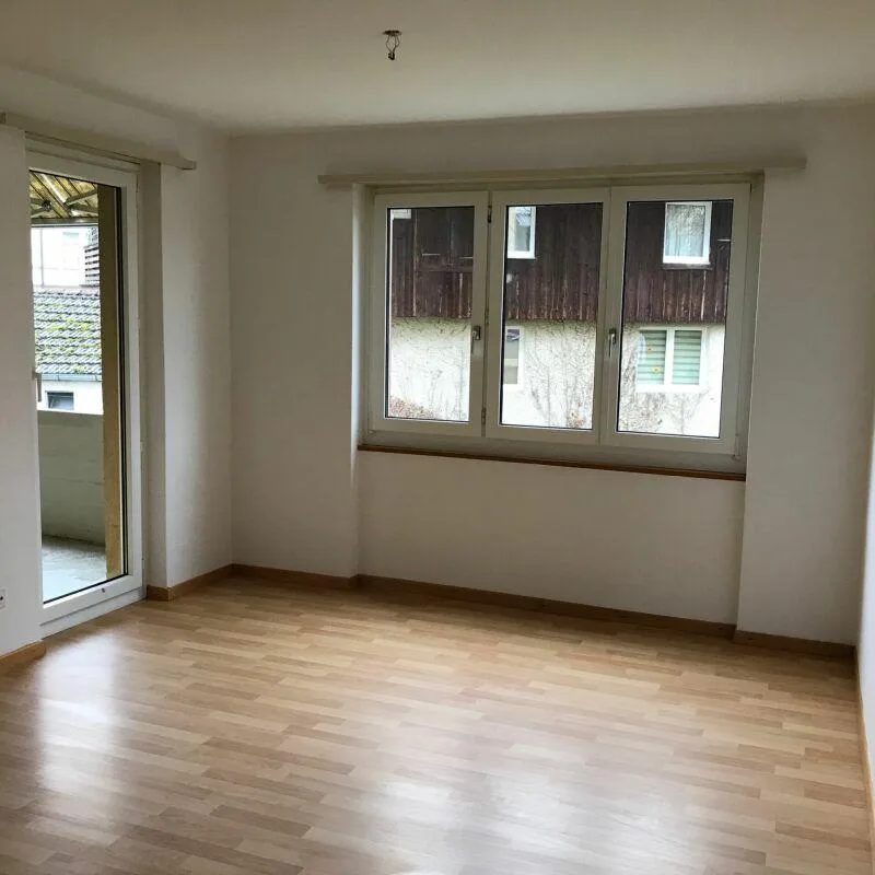 Schöne Singelwohung mit Balkon an guter Lage in Arbon