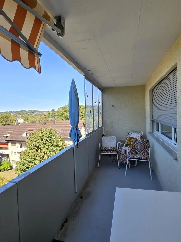 Gepflegte 4.5-Zimmer-Wohnung mit Balkon