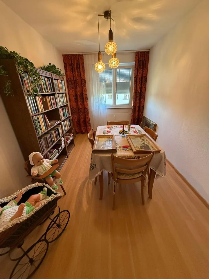 Gepflegte 4.5-Zimmer-Wohnung mit Balkon