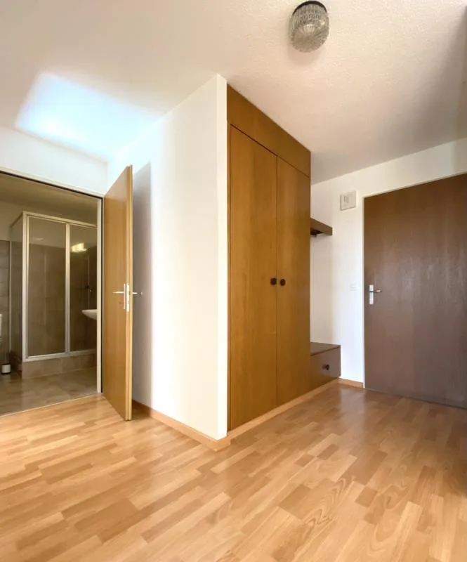 zentrumsnahe Wohnung mit Sitzplatz!