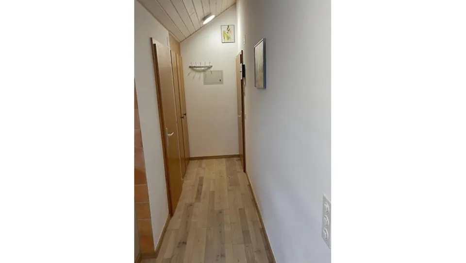3½ ZI-WOHNUNG IN PORRENTRUY (JU), MÖBLIERT, TEMPORÄR