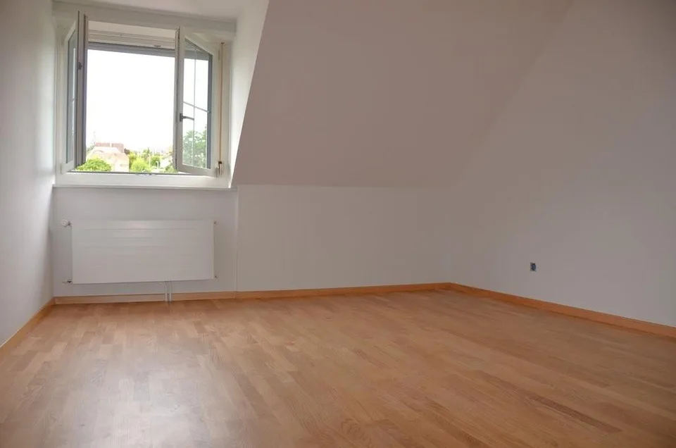 Sanierte Dachwohnung im Liebefeld