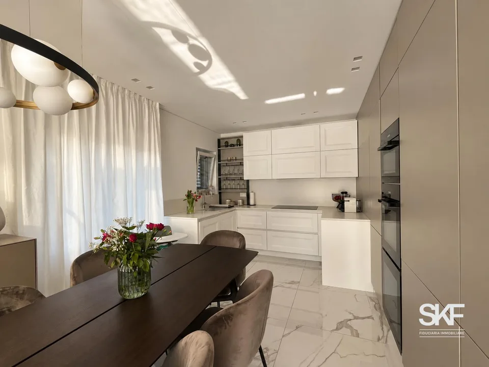 BELLINZONA - PRÄCHTIGES UND MODERNES ZWEIFAMILIENHAUS – Foto 4 von 20