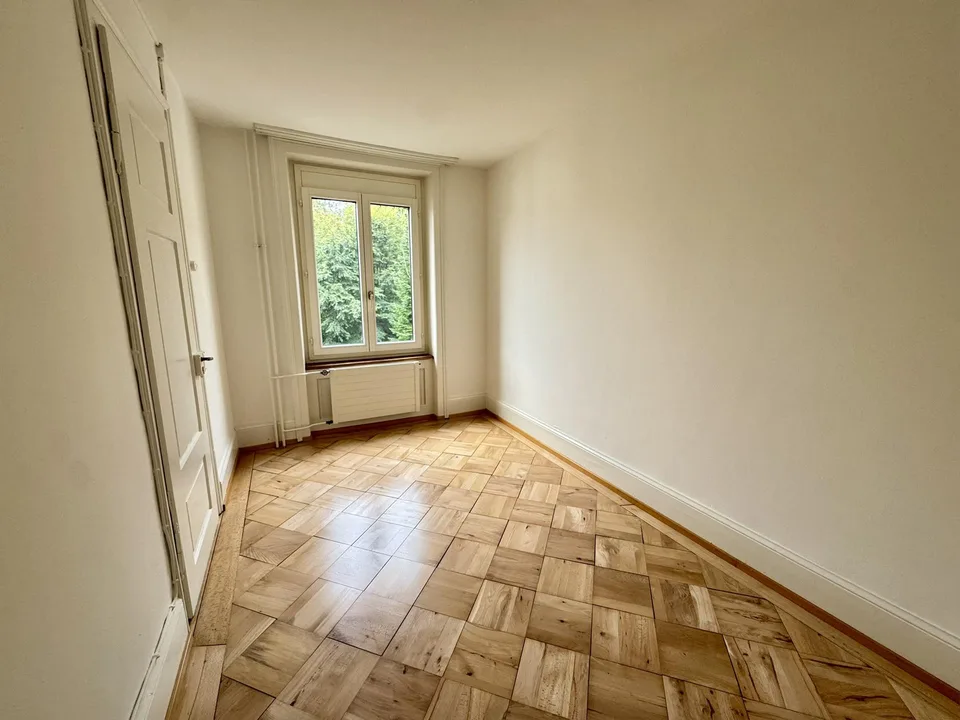 Charmante 4-Zimmerwohnung an zentraler Lage! – Foto 3 von 9