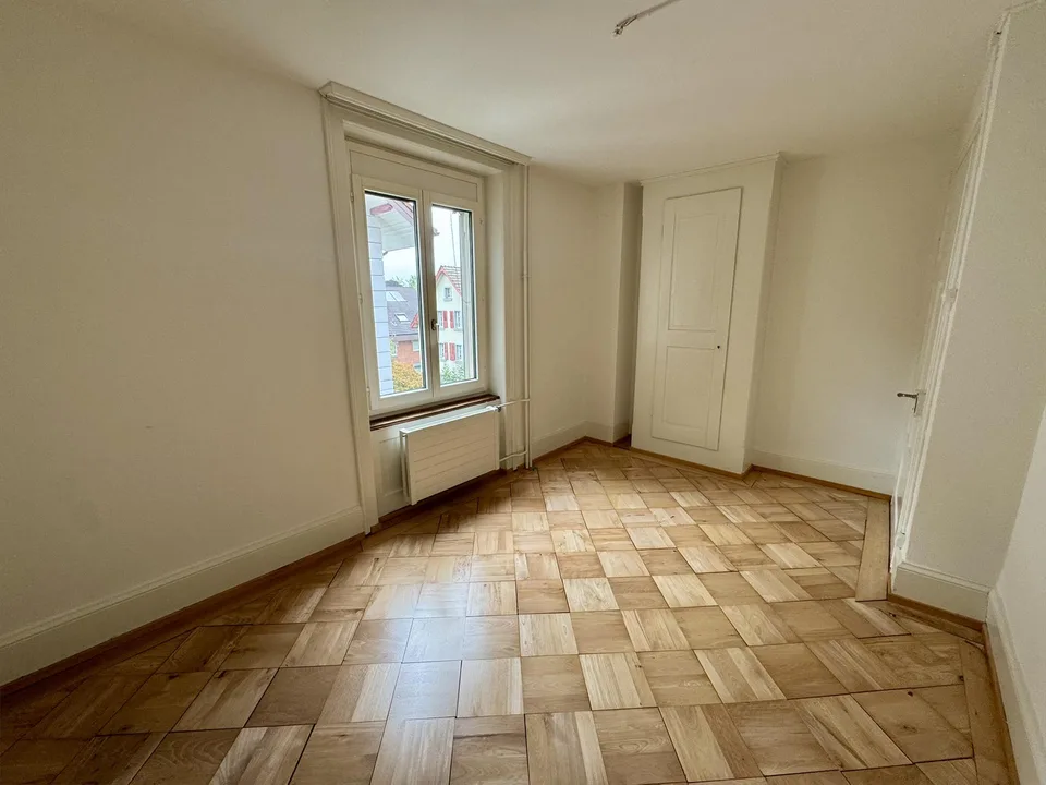 Charmante 4-Zimmerwohnung an zentraler Lage! – Foto 2 von 9