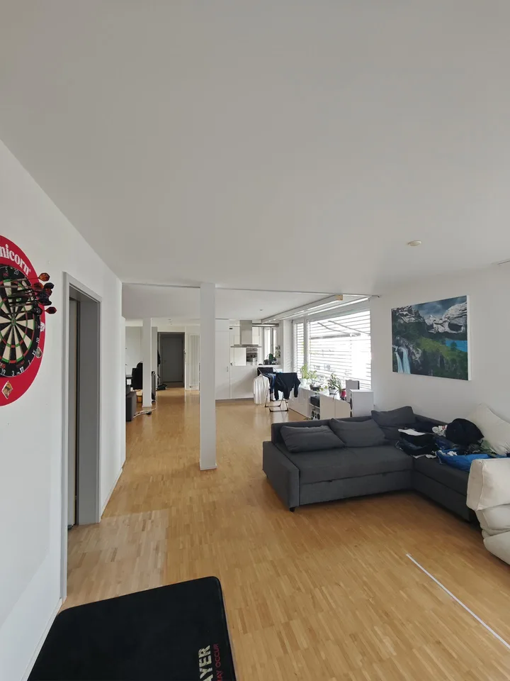 WG-Zimmer in Wohnung 4.5 Zimmer